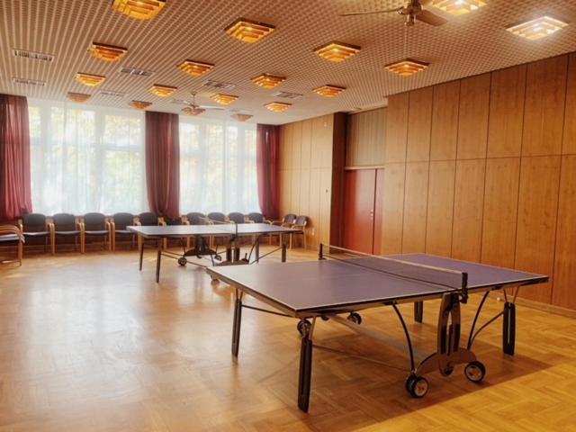 Riviera Park Hotel Балатонфёльдвар Экстерьер фото